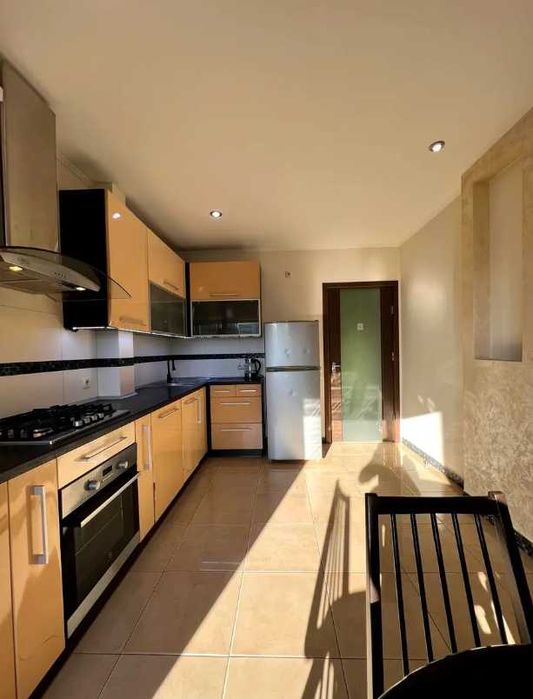 Довгострокова оренда 2к квартири по вул. Інститутська