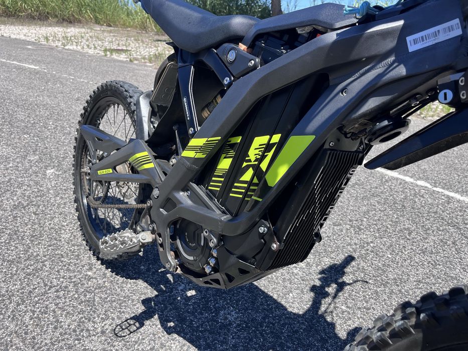 Sur-Ron Light Bee Elétrica | Extras incluídos