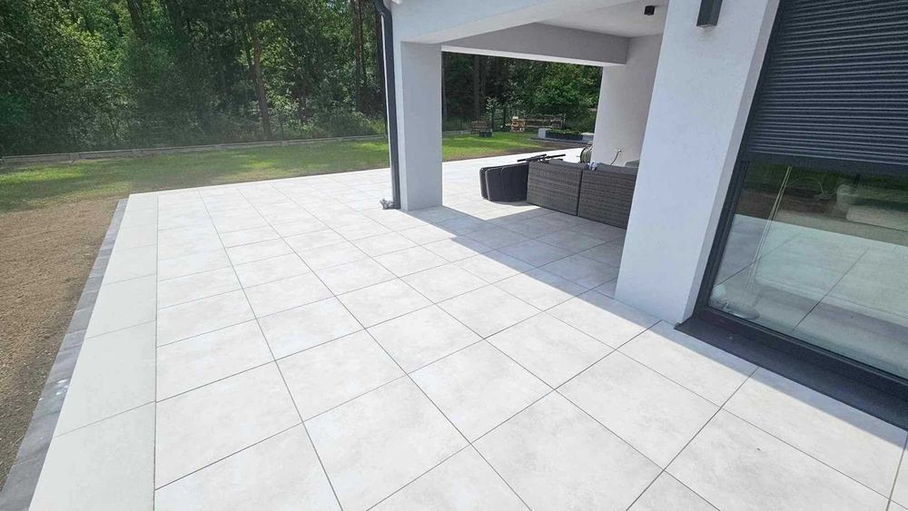 Płyty gresowe tarasowe Goliat 60x60x2cm white