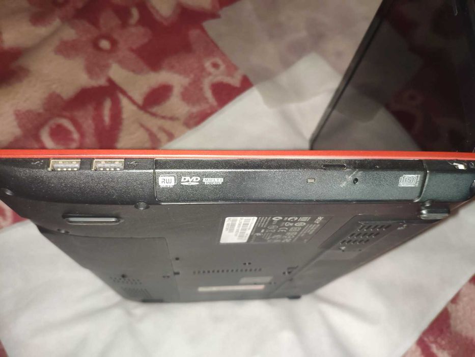 Ноутбук Acer 5742 по детально , в сборе не продаю !