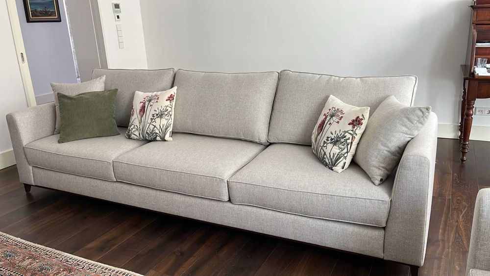 Sofá London 3 Lugares LasKasas em Perfeito Estado - Muito Pouco Usado