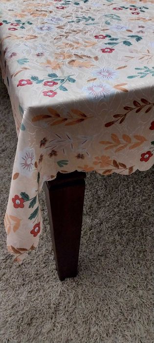 Obrus do kuchni pokoju 140x160 kolory wzory