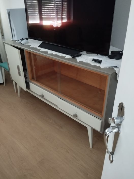 Dois móveis sala jantar