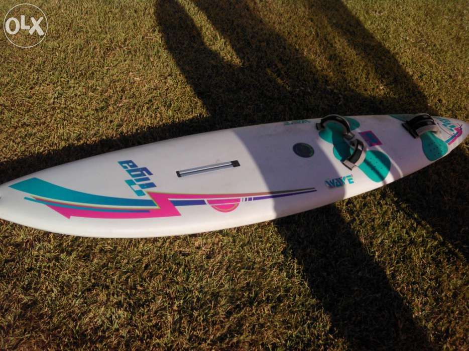 Prancha de Windsurf de ondasTiga. Aceito trocas por algo do meu intere