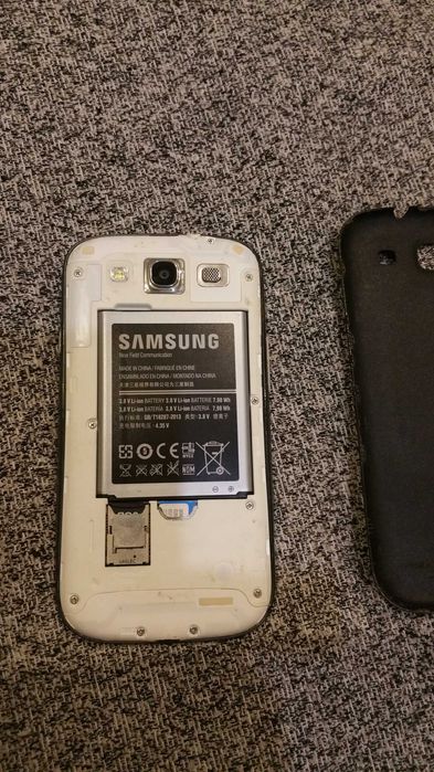 Продам samsung galaxy s3 duos.