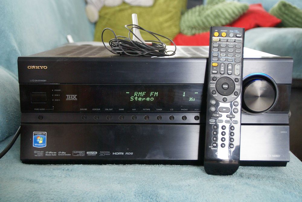 Amplituner Onkyo TX NR-807