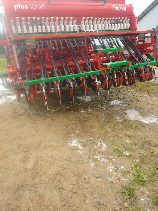 Agregat uprawowo-siewny Unia