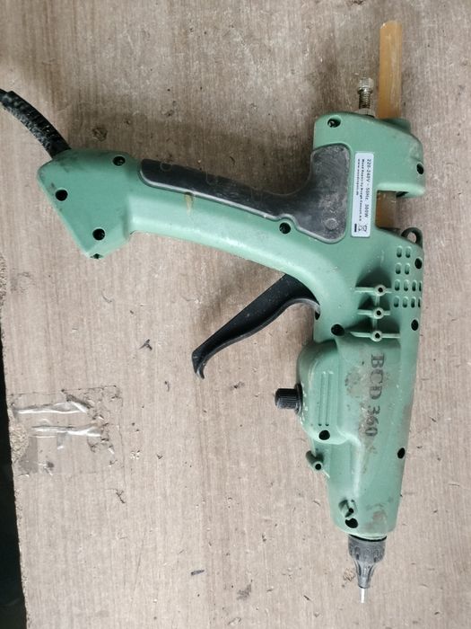 Pistolet do kleju BCD 360