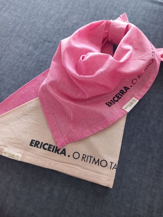 Lenço Cabeça Triangular. NOVO