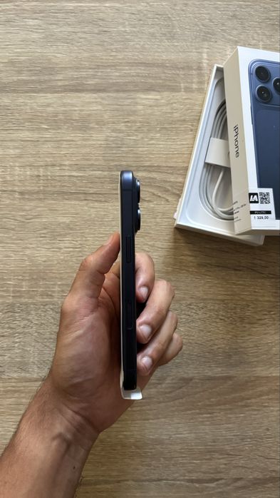 iPhone 17 Pro Deep Blue - C/ 14 Ciclos de Carga