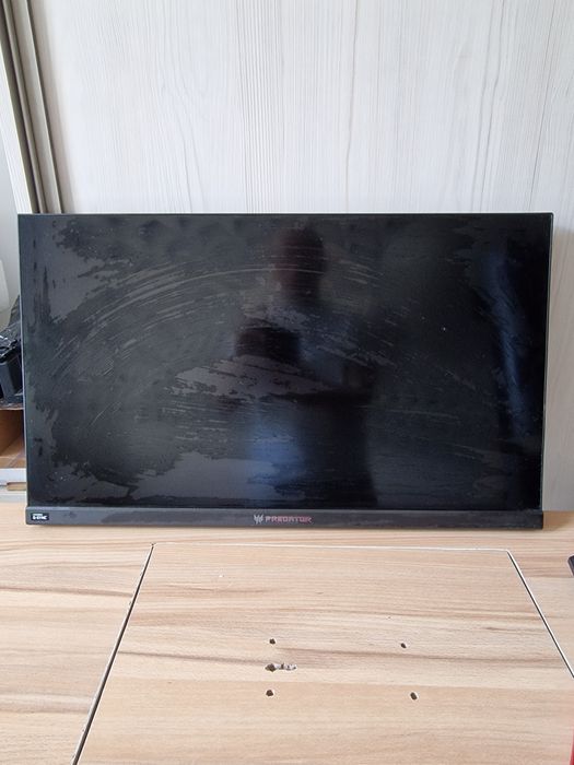 Monitor ,predator, uszkodzona matryca