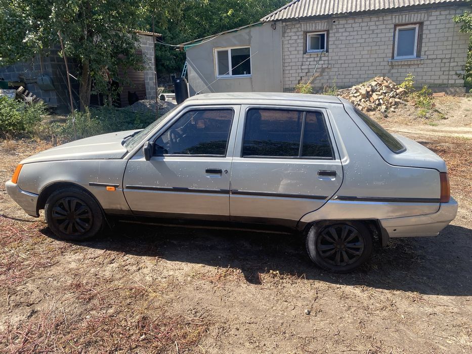 Продам славуту 1103 інжектор