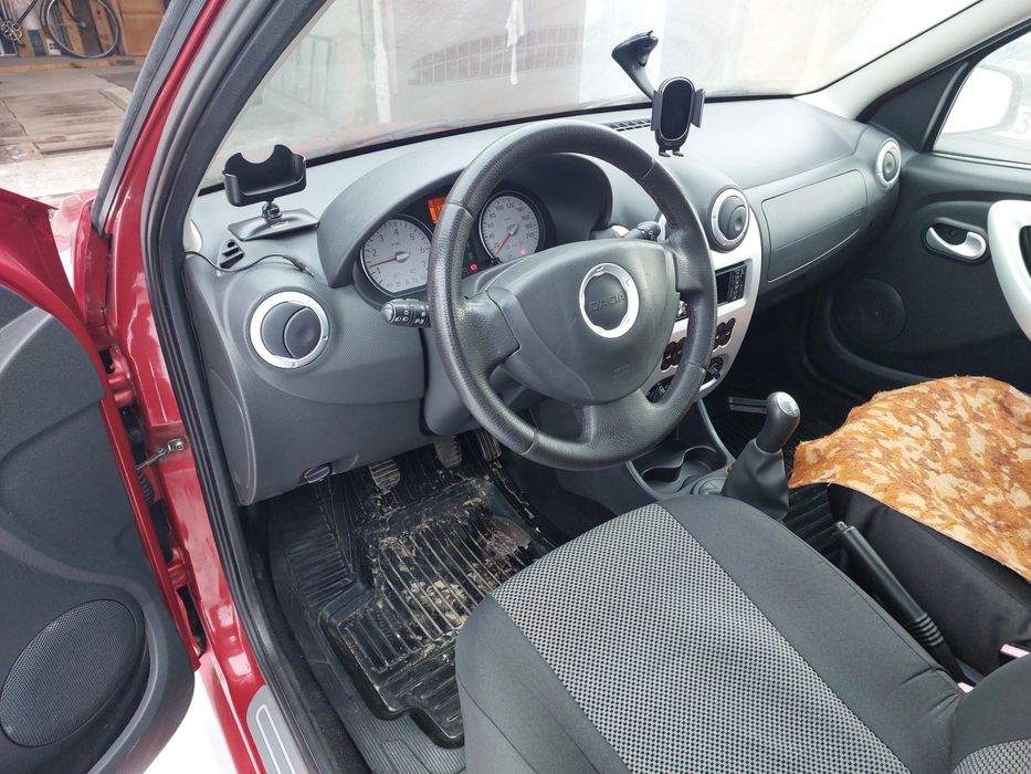 Продаётся дачия логан 1.6