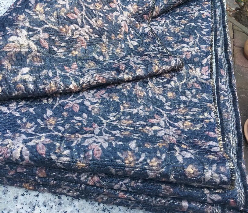 Włoska tkanina żakardowa