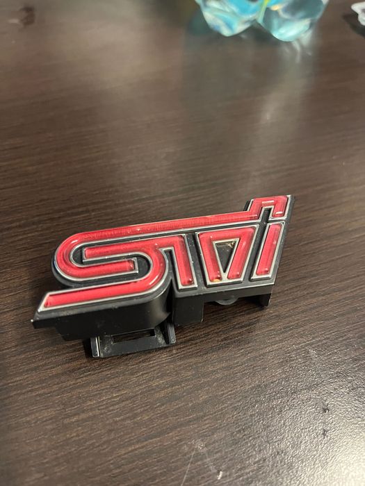 Znaczek Subaru STI