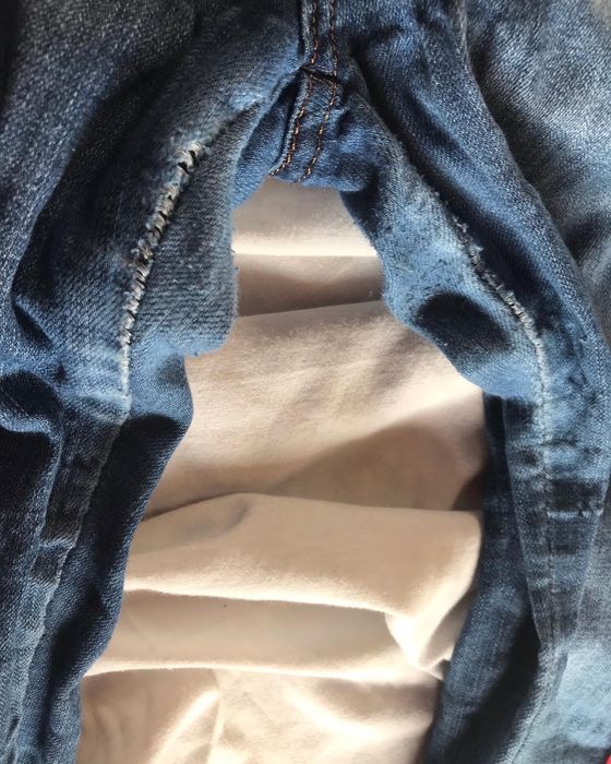 Calças de ganga / Jeans com riscas laterais