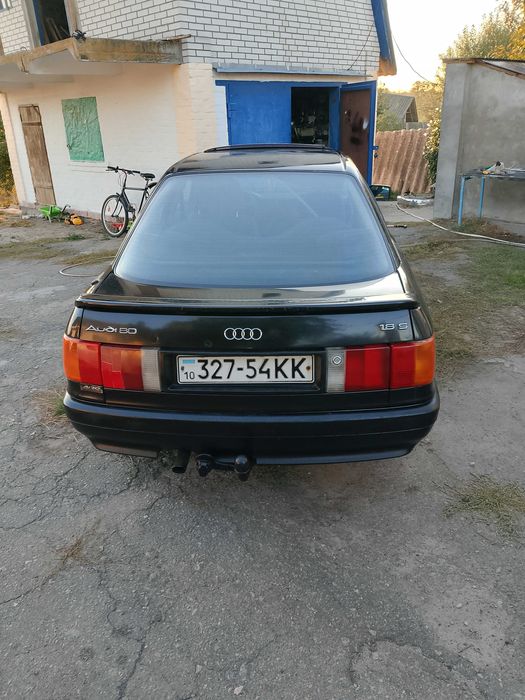 Продам Audi 80 B3 1.8S