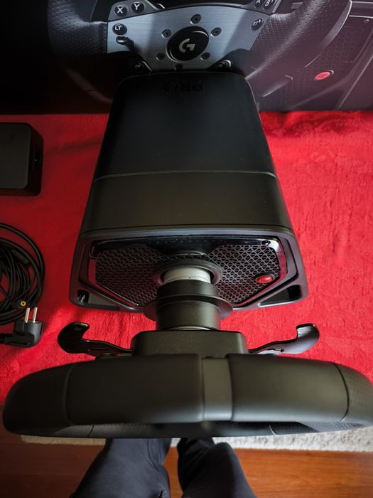 Volante + base direct drive Logitech G  Pro para PC