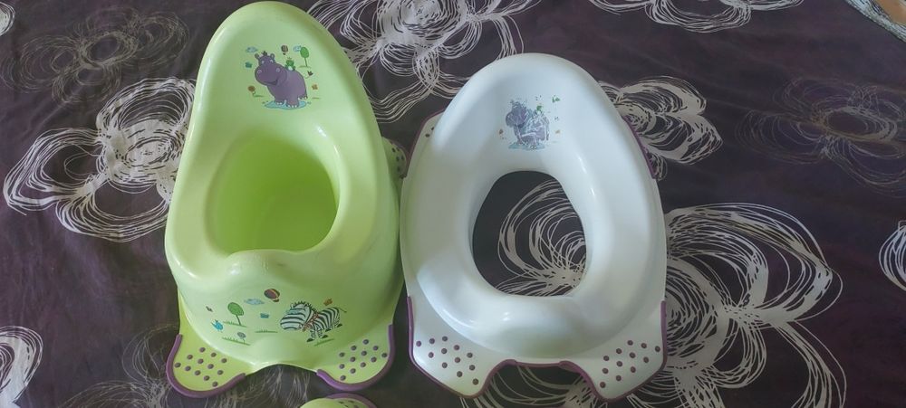 Горшок, накладка на унитаз и подставка Hippo