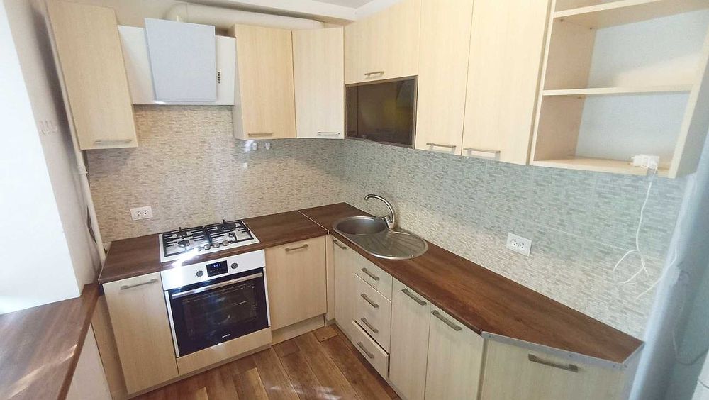 Продаж 2-кімнатної квартири біля метро Лук’янівська, Коперніка