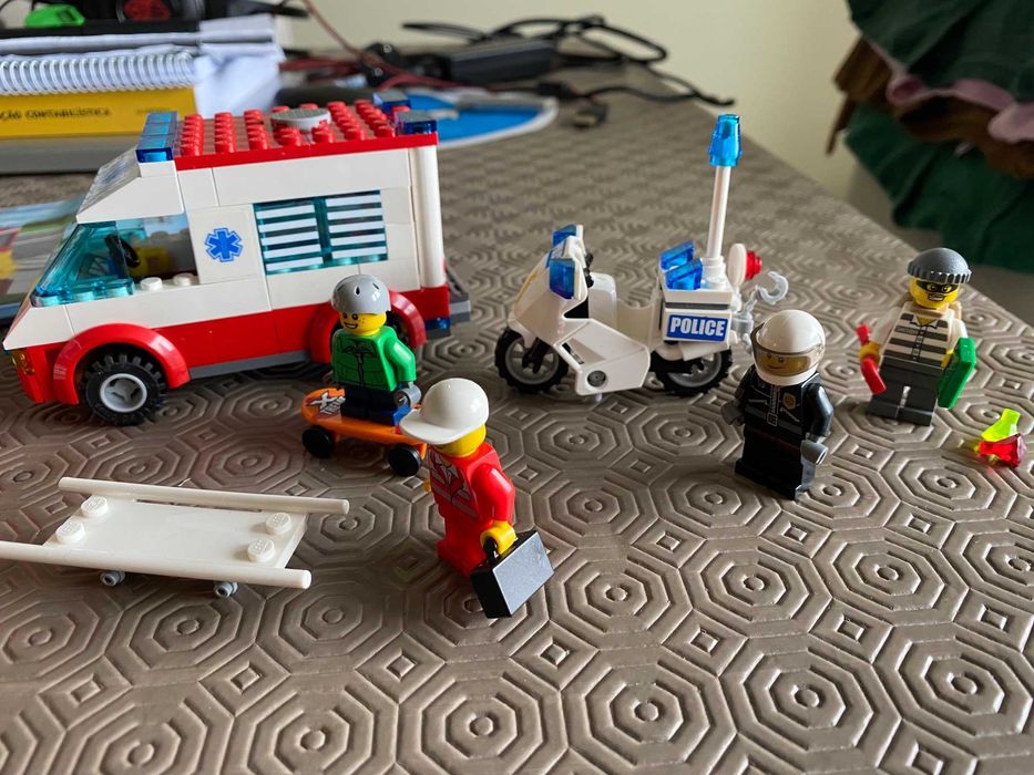 Lego 40698 / 10230 / 40577 / 40433 / 910028 / Racers, City e outros - muito bom estado