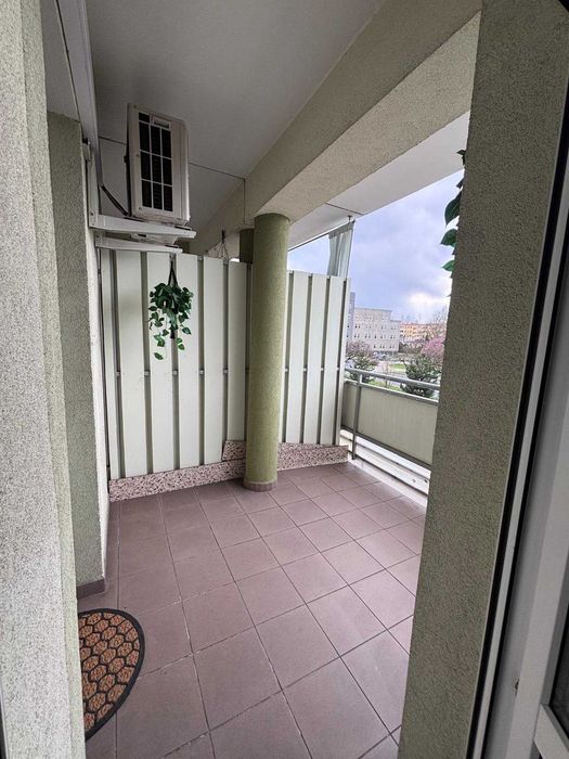 Leszno -Ostroroga 74m2 winda