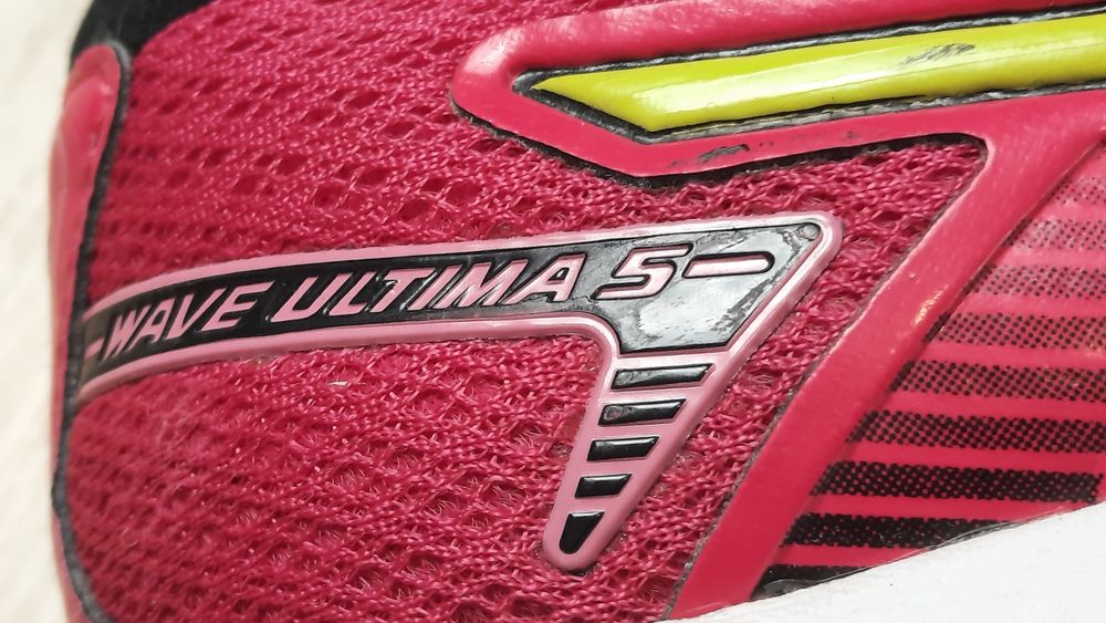 Buty do biegania Mizuno Wave Ultima 5 roz. 39
