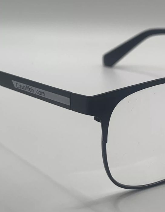 Oculos Calvin Kleim