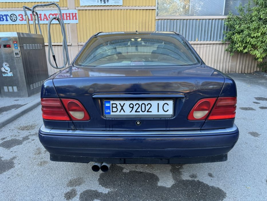 Мерседес E250 w210