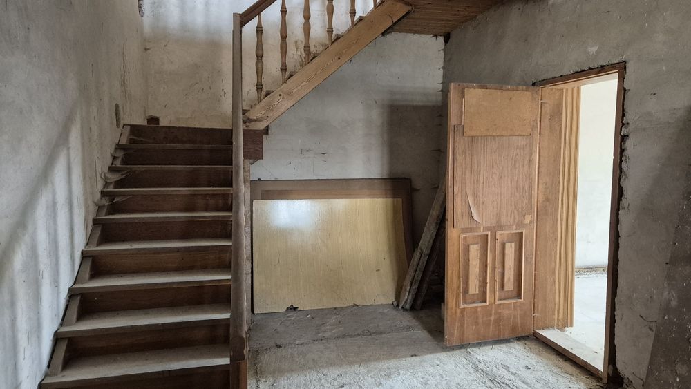 Продаж цегляного будинку