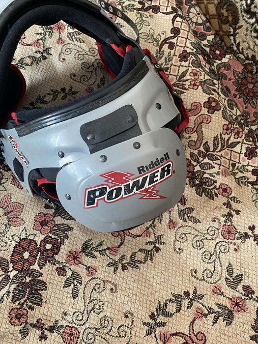 Каркас,захист,корпус Riddel для американського футболу