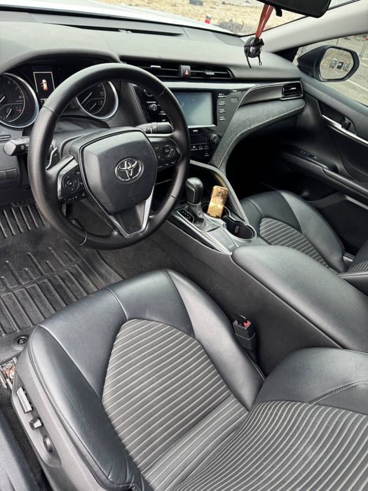 Авто в аренду, каршеринг toyota camry 70 Запорожье