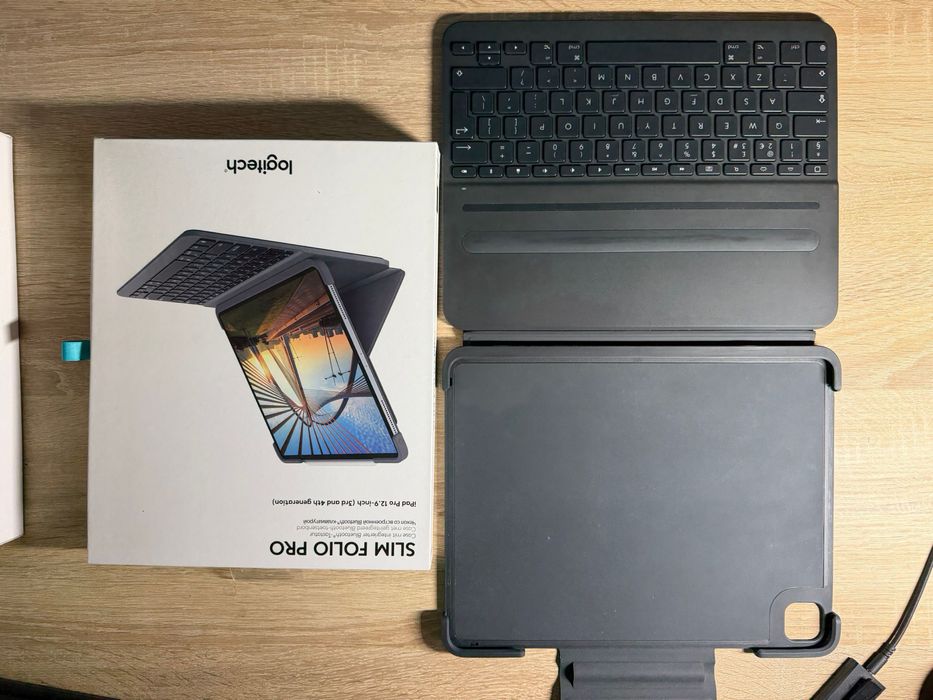 Capa para iPad Pro 12.9” Logitech Slim Folio Pro