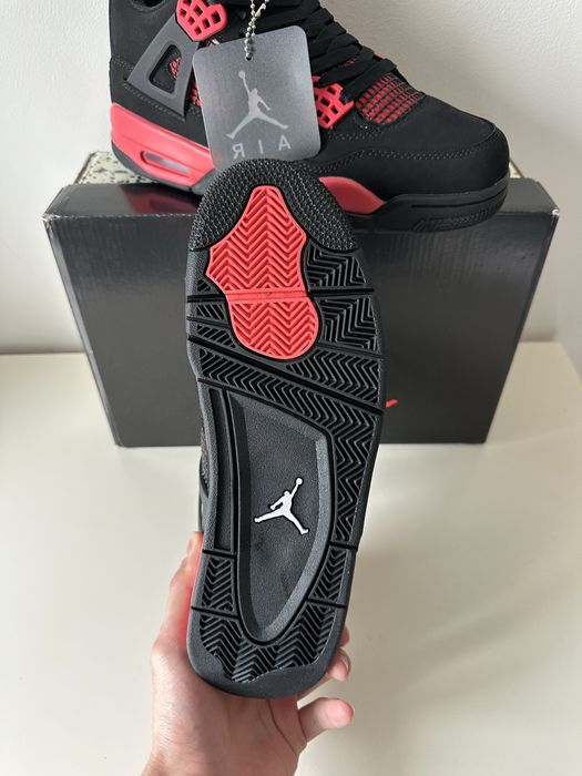 Jordan 4 Retro Red Thunder