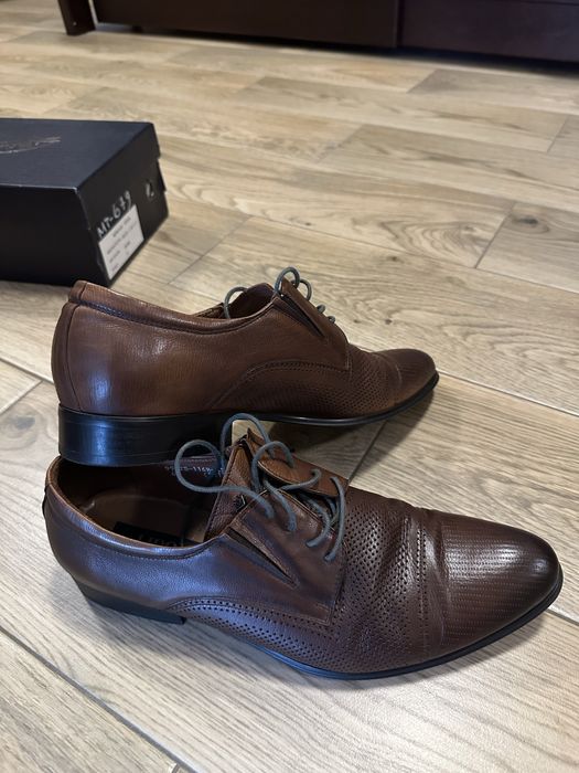 Шкіряні туфлі класичні, лофери коричневі, взуття чоловіче