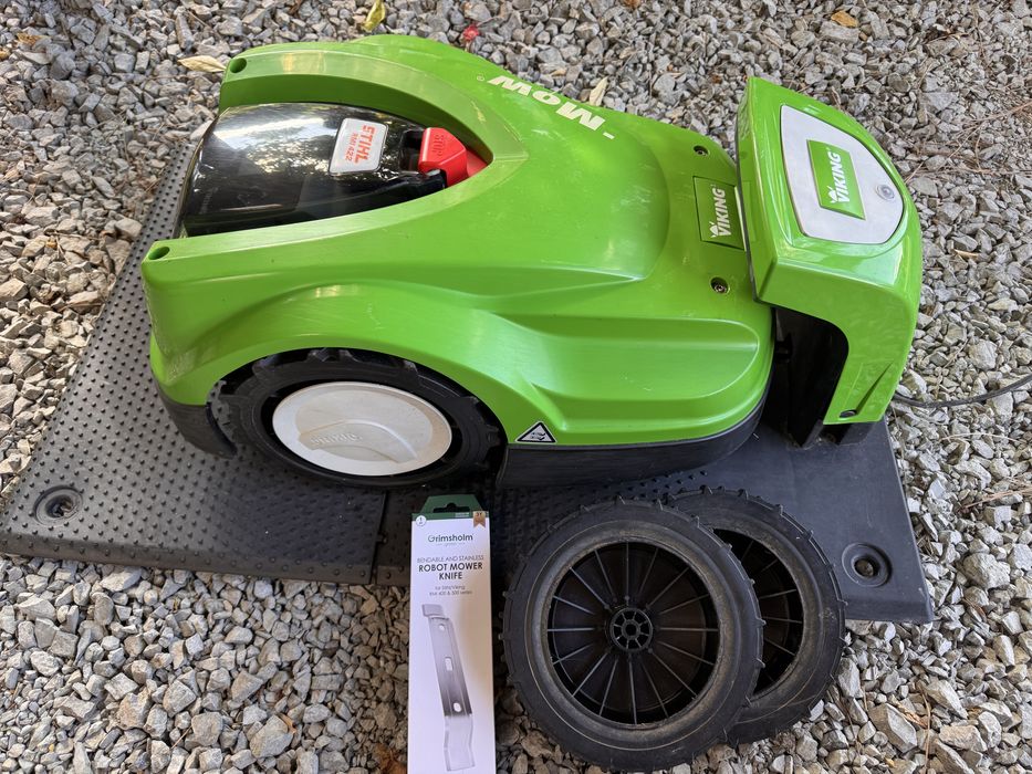 Robot koszący STHIL RMI 422
