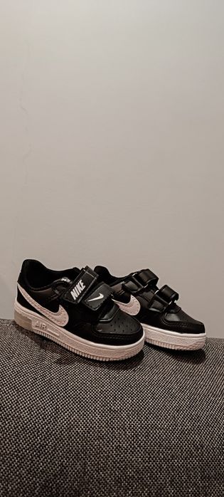 Adidasy buty jesienne adidasy dziecięce rozmiar 22 długość wkładki 13,