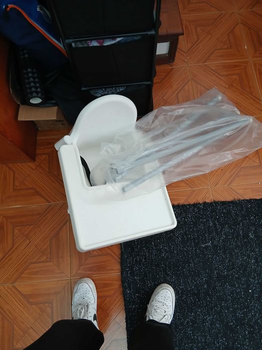 Cadeira de alimentação bebé, Nova