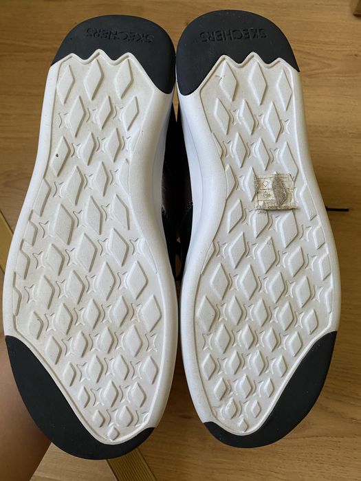 Кросівки Skechers  шкіряні кроссовки кожание