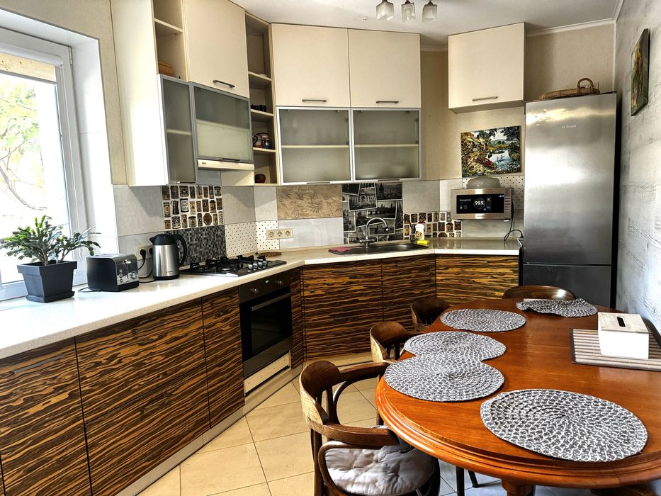 Уютный дом посуточно в цетре города, метро Научная