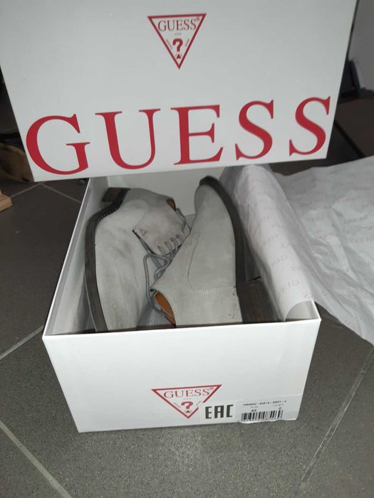 Sapatos homen Guess
