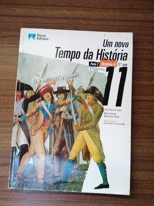 Manuais e caderno escolare de 11. (mat, esp, his, MACS, fil, geo, pot)