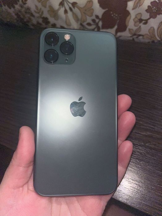 Продам свій телефон IPhone 11 pro