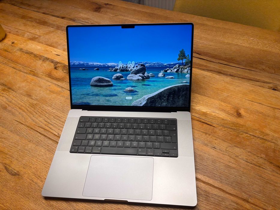 MacBook Pro 16
