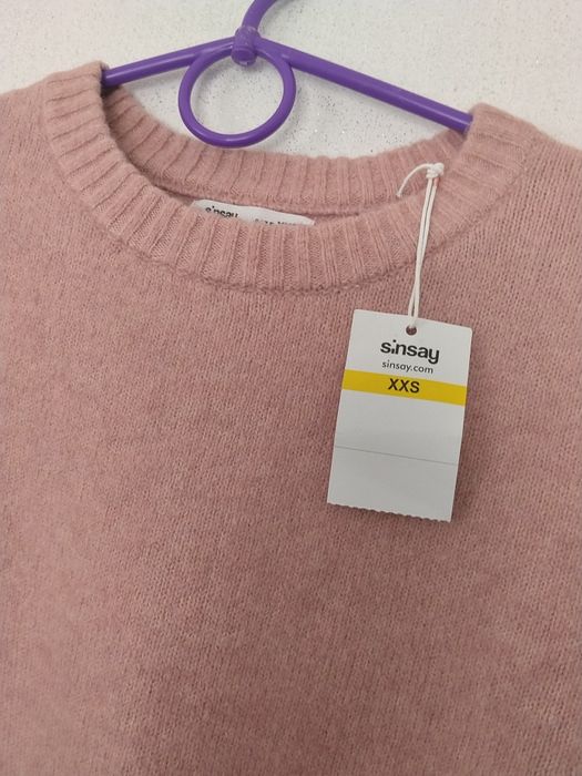 Piękny sweter rozmiar XXS firmy Sinsay