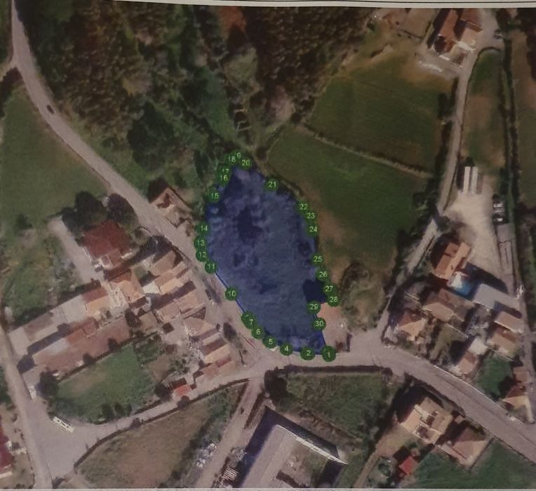 Terreno urbanizável 4640 m2 área