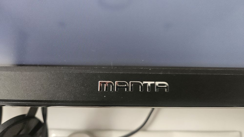 Telewizor Manta 32cal z ukrytym  dekoderem DVBT-2