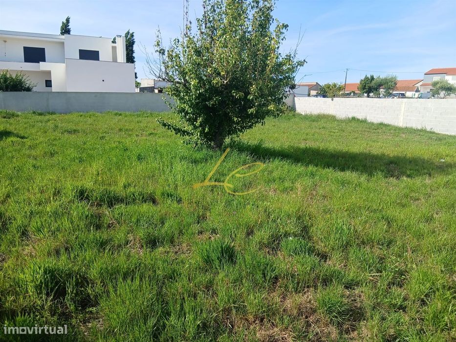 Land for Sale in Lamas e Cercal, Cadaval
