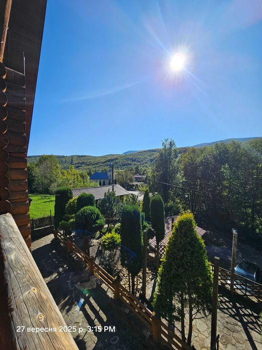 Продаж садиби  з номерами під здачу в Карпатах