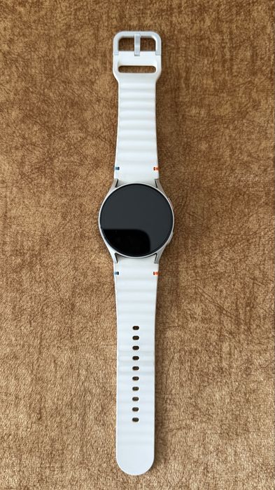 Samsung galaxy watch 7 40mm (oferta 4 braceletes)
